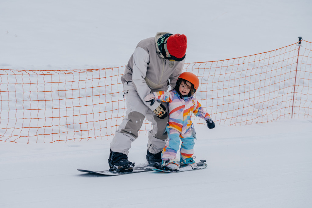 2022-01_AngelFireResort_ArmstrongFamily-00681
