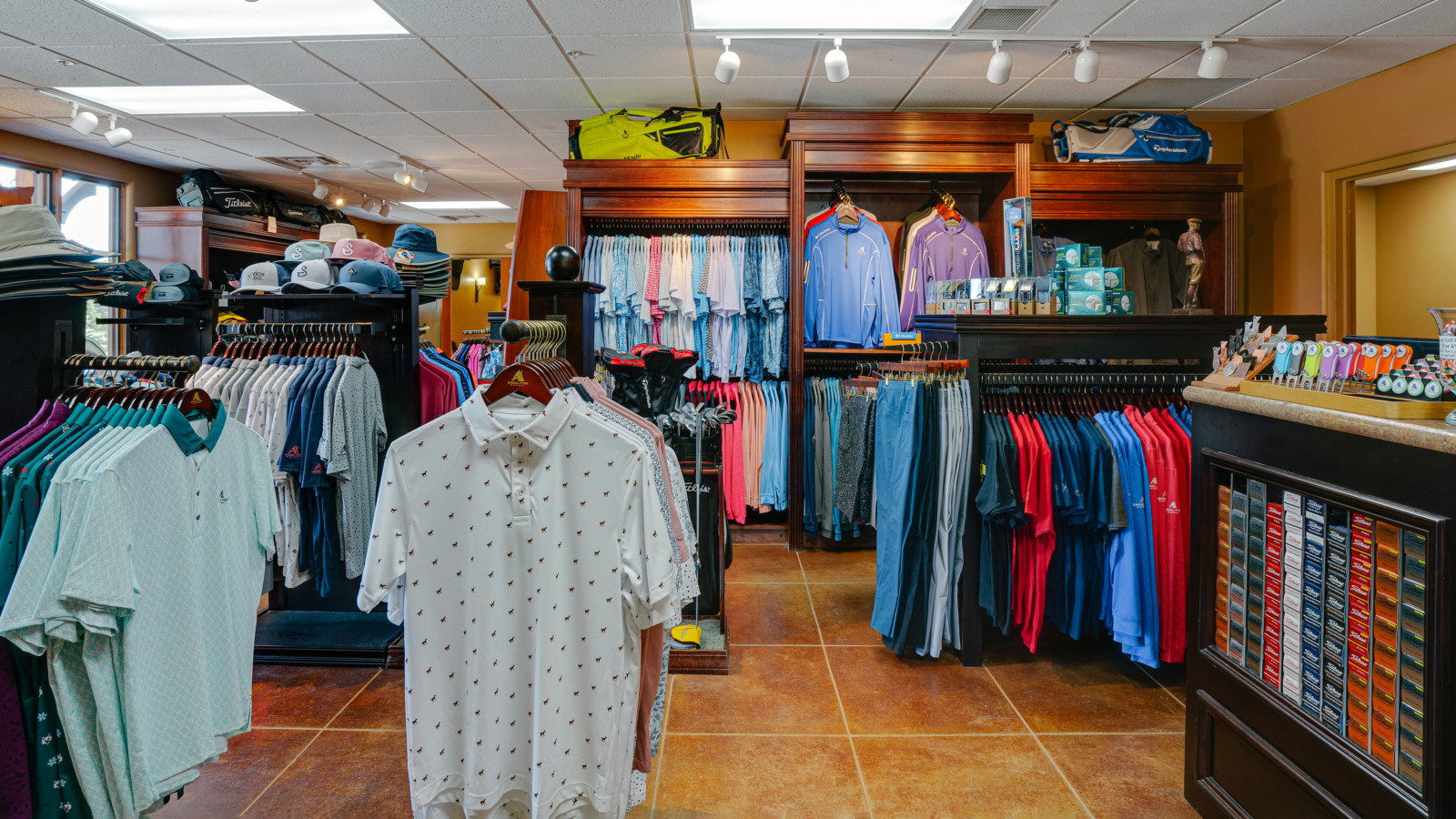 Golf clothing stores near me online
