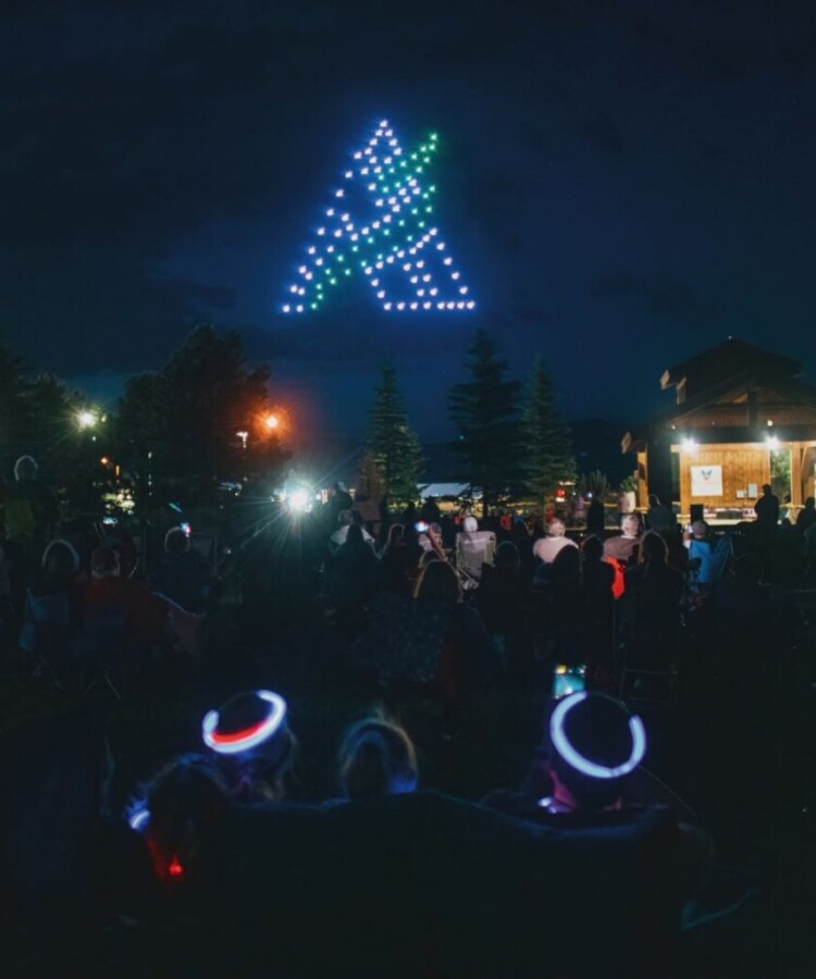 4thofJulyDroneShow-09110_web-1536×1025